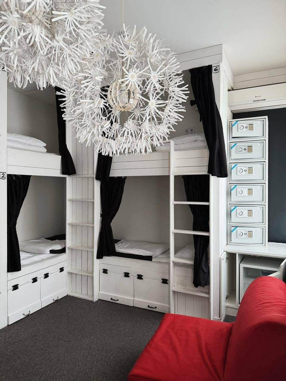 Общий 6-местный номер для мужчин и женщин